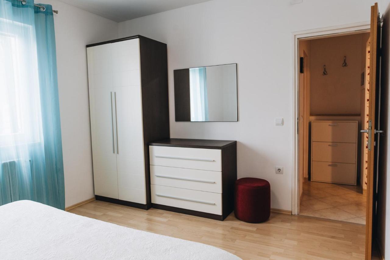 Stay In The Heart Of Porec - 50M To The Beach 外观 照片