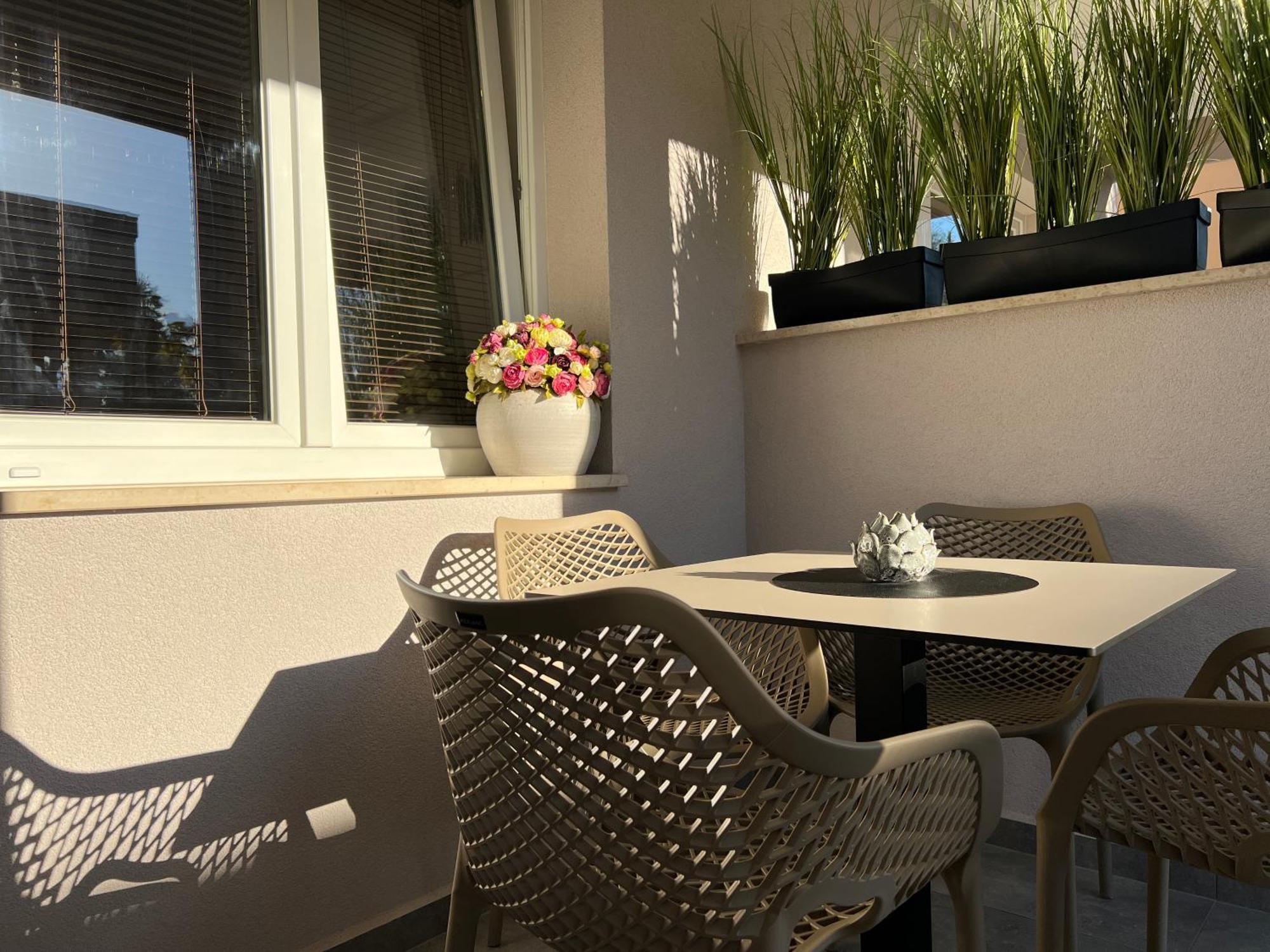 Stay In The Heart Of Porec - 50M To The Beach 外观 照片