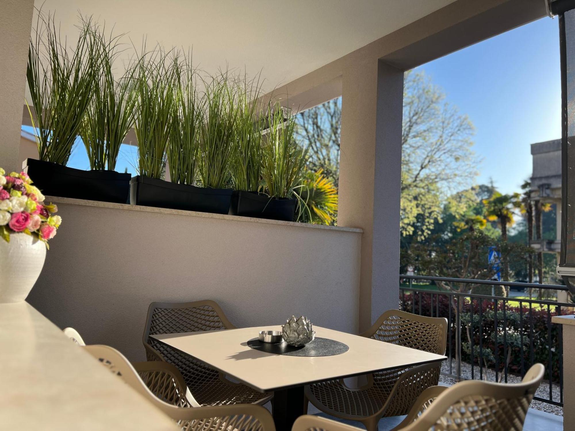 Stay In The Heart Of Porec - 50M To The Beach 外观 照片