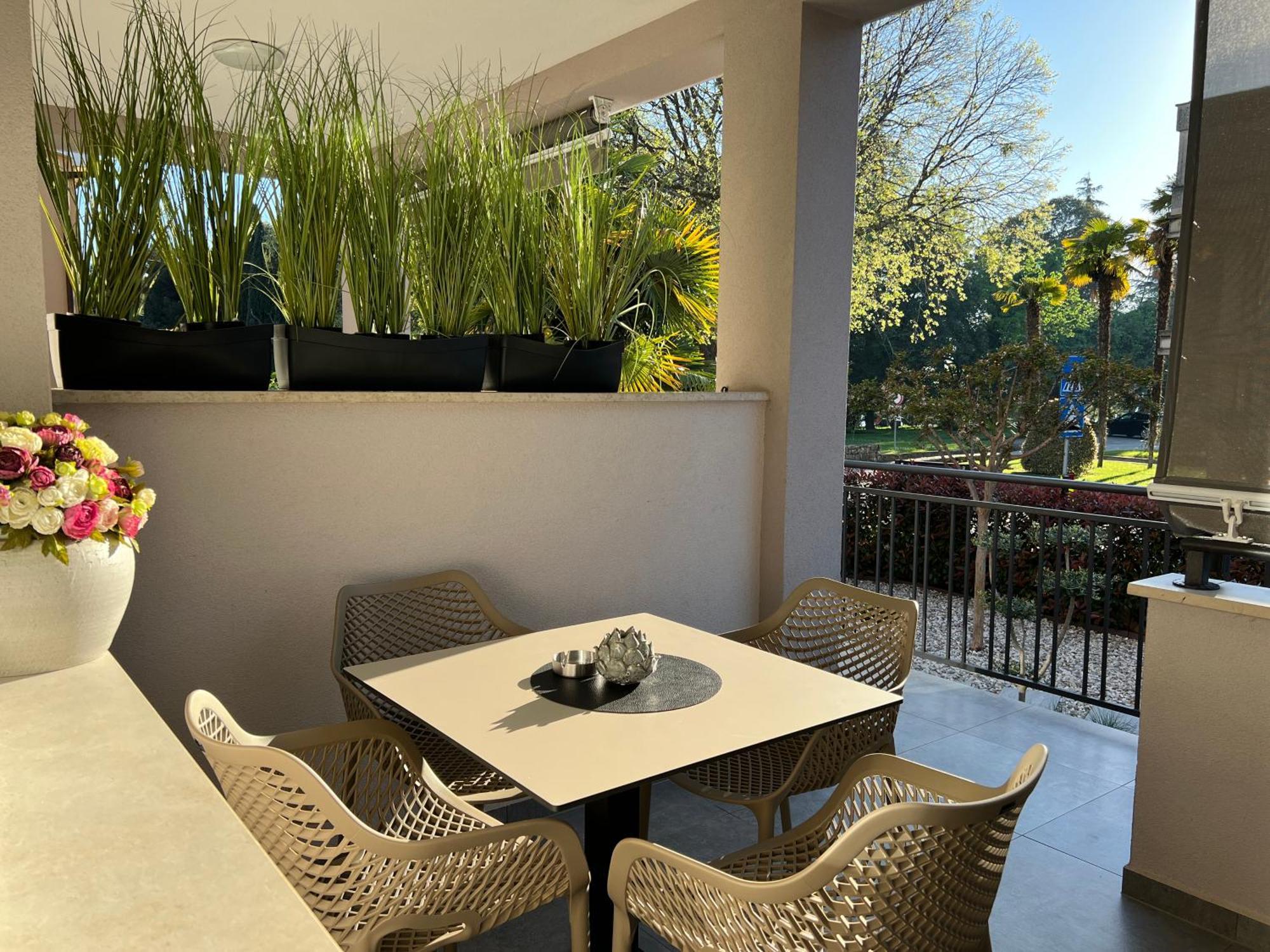 Stay In The Heart Of Porec - 50M To The Beach 外观 照片